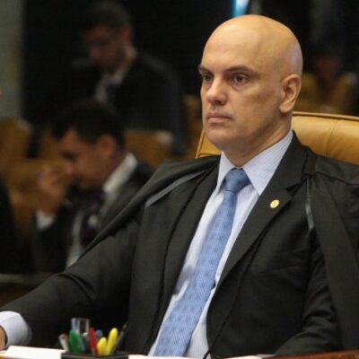 Moraes rejeita recurso de Bolsonaro para que decisão que o tornou inelegível seja analisada pelo STF