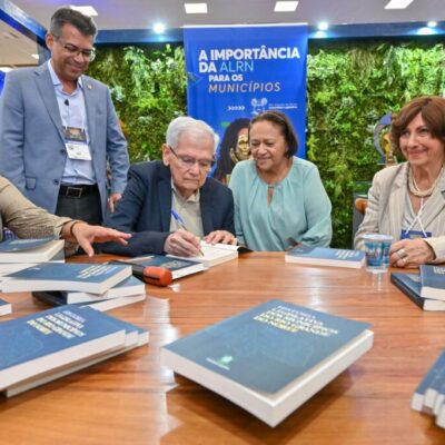 Assembleia lança livro que conta origem de Currais Novos e outras as cidades do RN