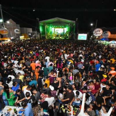 Mesas para o pavilhão de Sant’Ana custarão 250 cada.