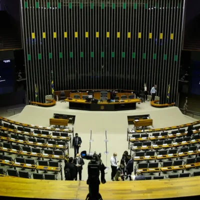 Câmara pauta urgência de projeto que equipara aborto ao homicídio