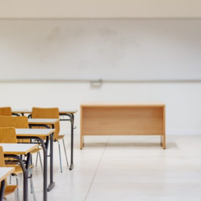 Alunos do ensino médio terão novas disciplinas e mais horas de ensino obrigatório em 2025