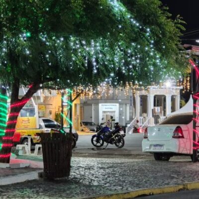 Currais Novos se prepara para o Natal com decorações e programação cultural