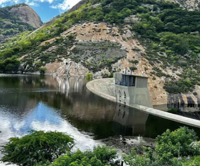 Denúncia: Construção Irregular Polui Margens do Açude Gargalheiras em Acari