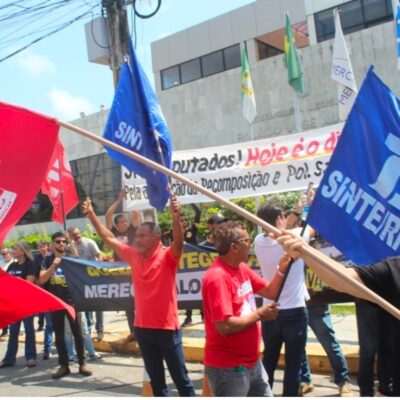 Professores farão paralisação por falta de acordo com o Governo para pagamento do piso