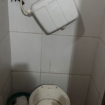 Vereador G Charles Reivindica Melhorias Urgentes nos Banheiros da Feira Livre