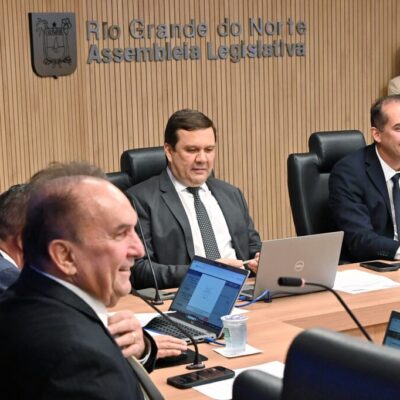 CCJ da ALRN aprova projeto que obriga escolas a advertirem sobre prática de cyberbullying