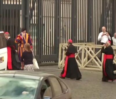 Cardeais realizam últimas reuniões no Vaticano antes do conclave
