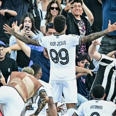 Botafogo faz história, vence o PSG e se aproxima de classificação na Copa de Clubes