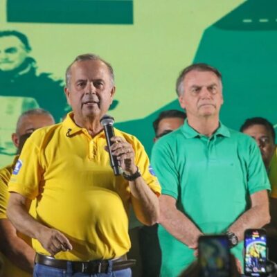 Bolsonaro encerra visita ao RN e reforça Rogério como seu pré-candidato ao governo