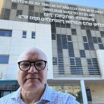 Em Israel, secretário de Natal relata tensão após ataque ao Irã; comitiva busca governo brasileiro