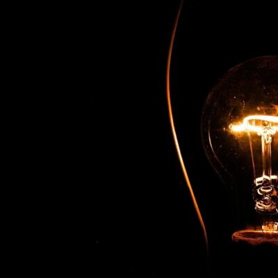 Contas de luz permanecem com bandeira tarifária vermelha em julho