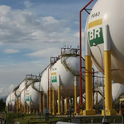 Petrobras reduz em 14% preço do gás natural para distribuidoras