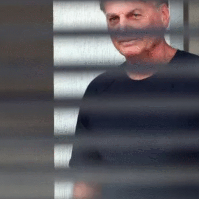 PGR se manifesta contra PF dentro da casa de Bolsonaro