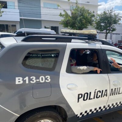Polícia Militar prende dois suspeitos após furto a loja de celulares em Currais Novos