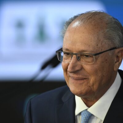 Alckmin diz que aceno de Trump a Lula é primeiro passo para resolver tarifaço