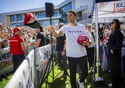 Charlie Kirk, influente conservador, é assassinado; Trump culpa esquerda radical