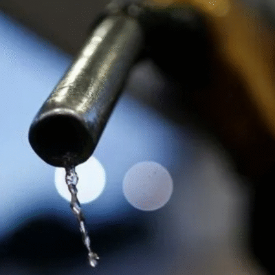 ICMS em gasolina e etanol sobe R$ 0,10 por litro a partir de janeiro de 2026; no diesel, sobe R$ 0,05