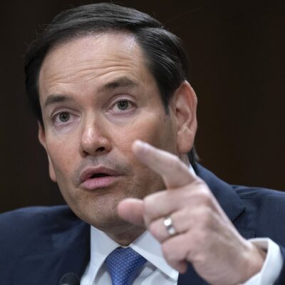 EUA devem anunciar resposta ao Brasil pela condenação de Bolsonaro, diz Rubio