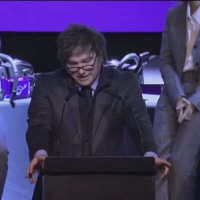 EUA oferecem ajuda financeira para crise econômica na Argentina de Milei