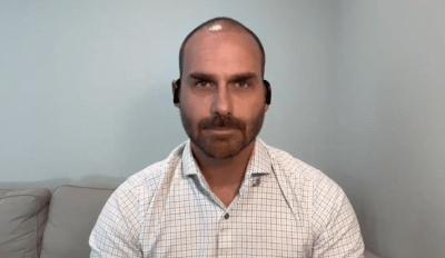 Eduardo Bolsonaro critica relator da anistia e cita risco de sanções