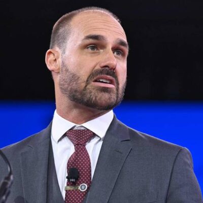 Eduardo Bolsonaro rejeita redução de penas e rebate aliados sobre anistia