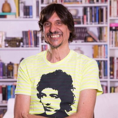 Evento de Eduardo Bueno é cancelado após controvérsia sobre morte de Charlie Kirk