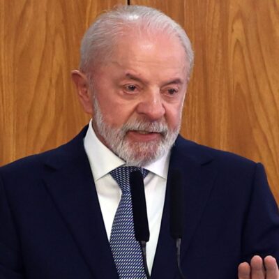 Lula se reúne com Hugo Motta e ministros no Alvorada para tratar pautas prioritárias