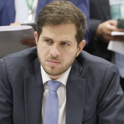 Líder do PSB diz que PL só impulsiona anistia se for para Bolsonaro