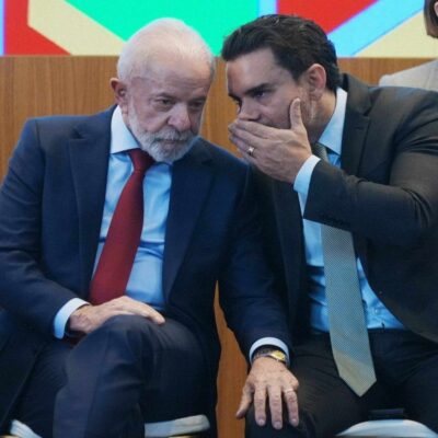 Ministro Celso Sabino anuncia saída após ultimato do União Brasil