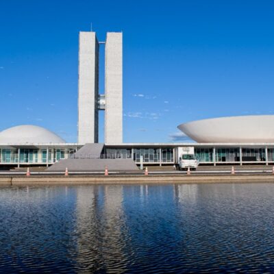 PEC da Blindagem gera crise interna em partidos e expõe divergências