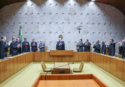 Posse de Fachin no STF destaca defesa da democracia e ausência de Tarcísio