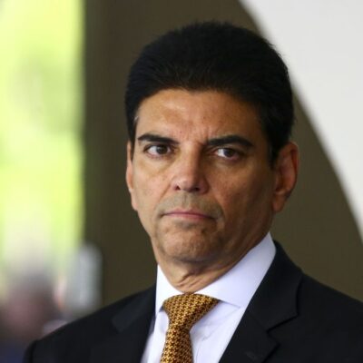 Relator dialoga para retomar voto secreto na PEC da Blindagem