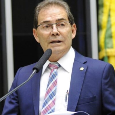Relator do PL da Dosimetria mantém pena para abolição do Estado Democrático de Direito