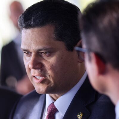 Senado arquiva PEC da Blindagem sem votação após rejeição unânime na CCJ