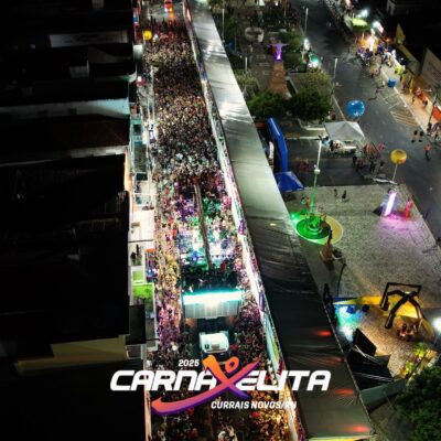Primeira noite do Carnaxelita 2025 é sucesso total em Currais Novos