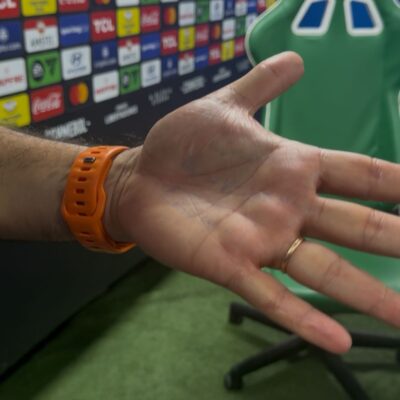 Abel Ferreira emociona na virada histórica do Palmeiras contra a LDU na Libertadores