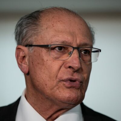 Alckmin diz que Lula pediu a Trump suspensão temporária da tarifa de 40% sobre produtos brasileiros