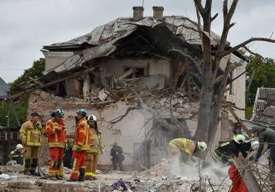 Ataque russo avança na Ucrânia com cinco mortos em Lviv