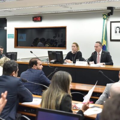 Conselho de Ética arquiva representação do PT contra Eduardo Bolsonaro