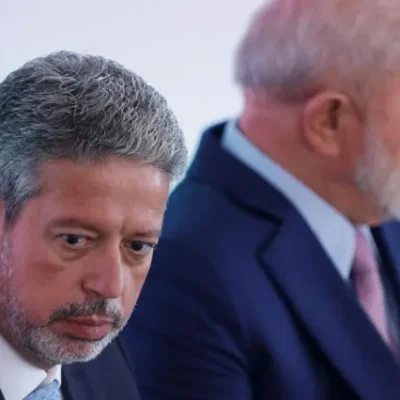 Câmara aprova isenção do IR para até R$ 5 mil e protege agro no tributo aos ricos