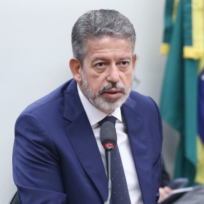 Câmara aprova reforma do IR com isenção até R$ 5 mil e imposto mínimo
