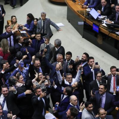 Câmara retira da pauta MP que taxaria rendimentos e apostas esportivas