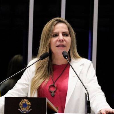 Deputada Luizianne segue detida em Israel após interceptação de flotilha humanitária