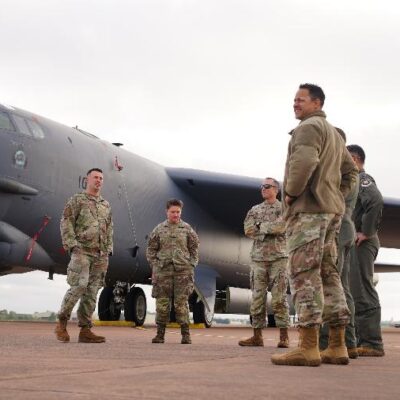 EUA enviam aviões B-52 para a costa da Venezuela em operação militar