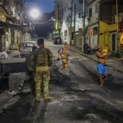 Fotógrafo relata a operação policial mais letal no Complexo do Alemão e Penha