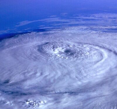 Furacão Melissa de categoria 5 avança para Jamaica com ventos de 295 km/h