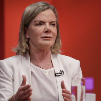 Gleisi critica Israel após interceptação de flotilha humanitária rumo a Gaza