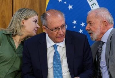 Governo Lula avalia trocar vice-presidências da Caixa em retaliação ao Centrão