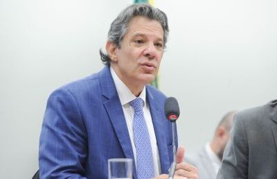Haddad critica Tarcísio por agir contra interesses nacionais em votação da MP do IOF