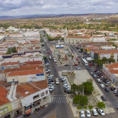 Caern realiza reparo emergencial em Currais Novos e abastecimento fica reduzido